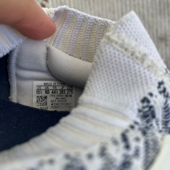 Men's Rare Adidas Ultra Boost Uncaged "Non Dyed White Oreo" Shoes (10.5 US) - Picture 2 of 7